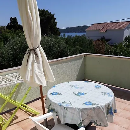 Banjol744 Apartamento *